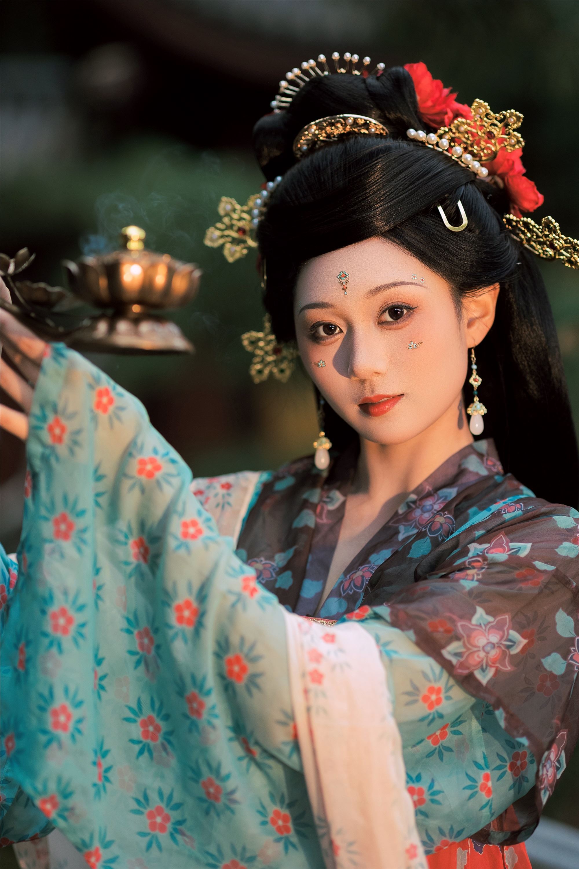 YITUYU艺图语 2025.01.12 山寺踏秋 郑钰熙